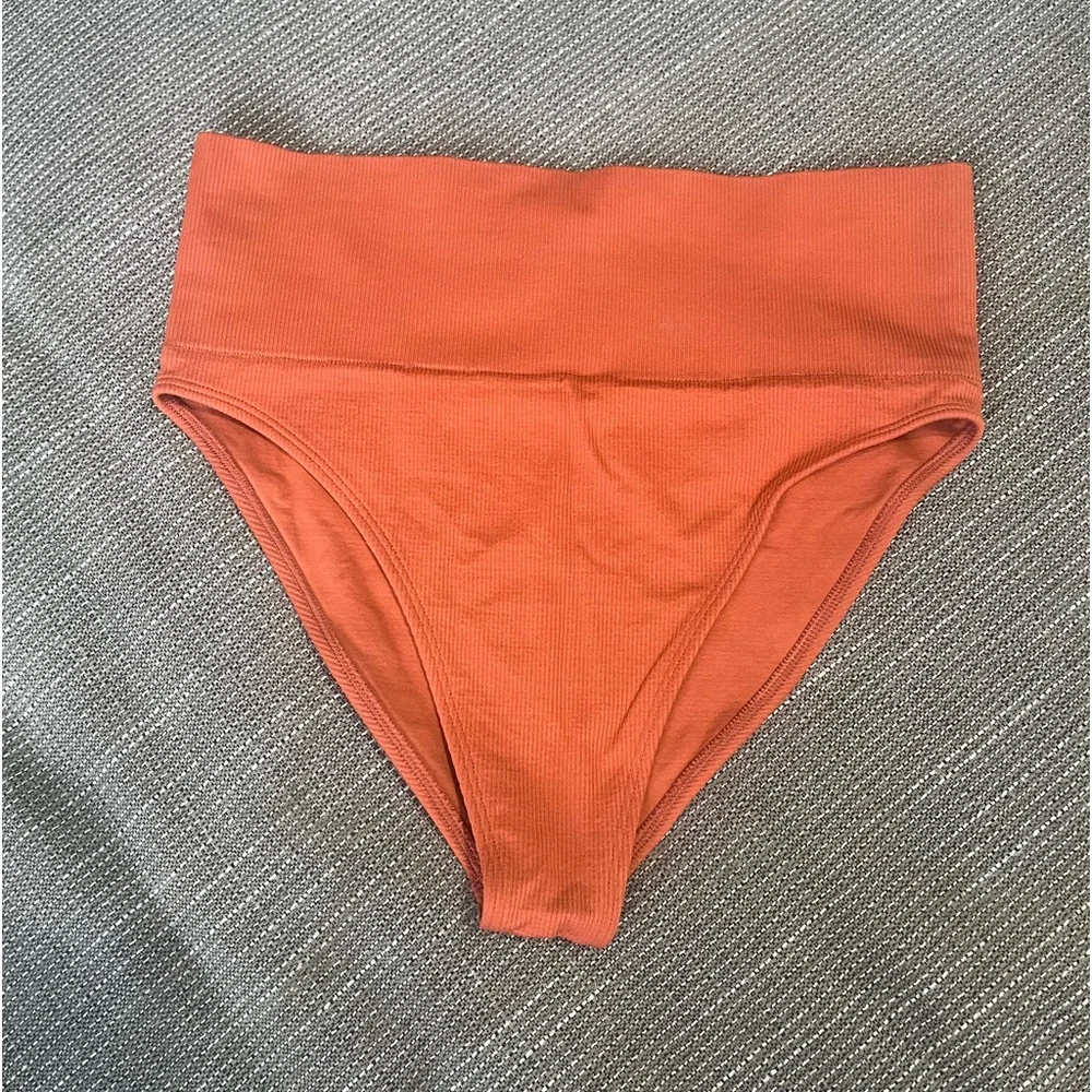 PINK Victoria’s Secret (NWOT) High Waisted Halter Seamless Ribbed Bikini Set - Picture 5 of 6